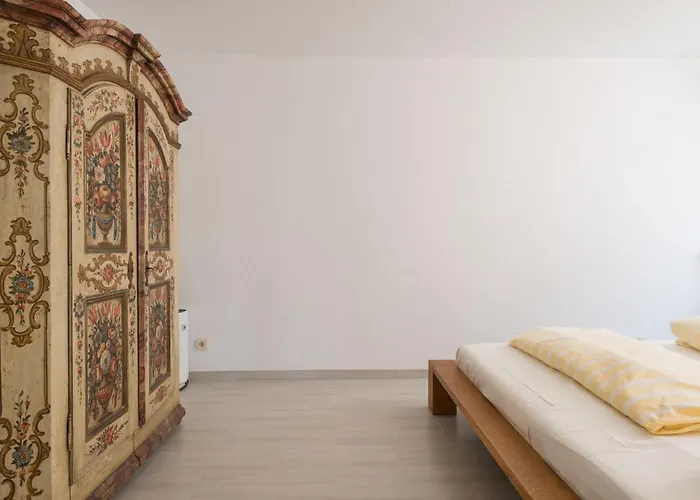 Terrassenwohnung Am Kurpark By Interhome Apartamento Lahnstein