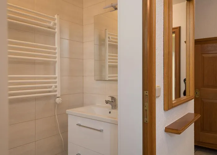 Apartamento Terrassenwohnung Am Kurpark By Interhome